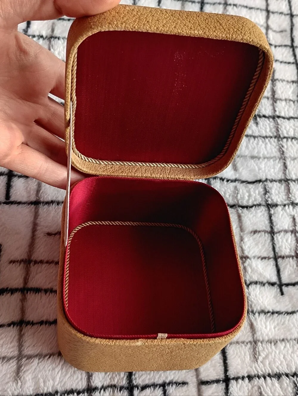 1990s Prestige Pyatigorsk Russia Soviet Union Vintage Box AS IS CONDITION